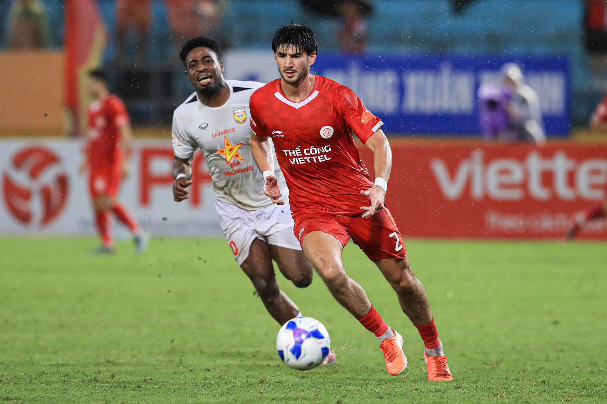 Nảy lửa vòng 6 V-League: Công cường đấu thủ chắc, ngôi đầu sẽ thuộc về...- Ảnh 2.