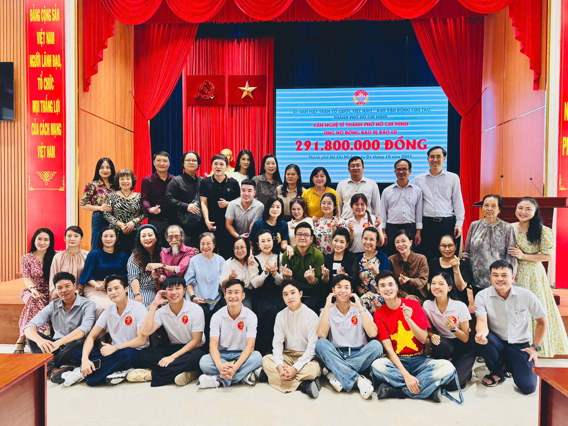 Mỹ Tâm, Kỳ Duyên và nhiều sao Việt gửi tiền tỷ giúp người dân chịu bão Bualoi - Ảnh 2.
