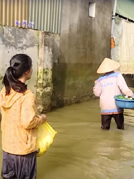 Xử lý môi trường, phòng dịch bệnh sau ngập