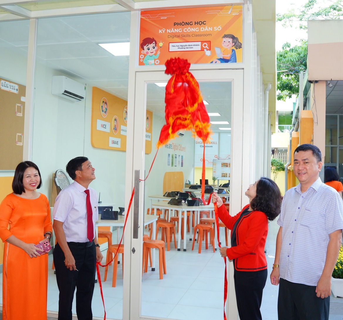 TP.HCM phân công 48 hiệu trưởng làm cụm trưởng cụm chuyên môn - Ảnh 1.