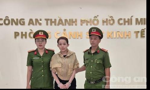Cơ quan điều tra tạm giữ 80 sổ đỏ, 4 sổ tiết kiệm ngân hàng, 2 ô tô của Ngân 98 - Ảnh 2.