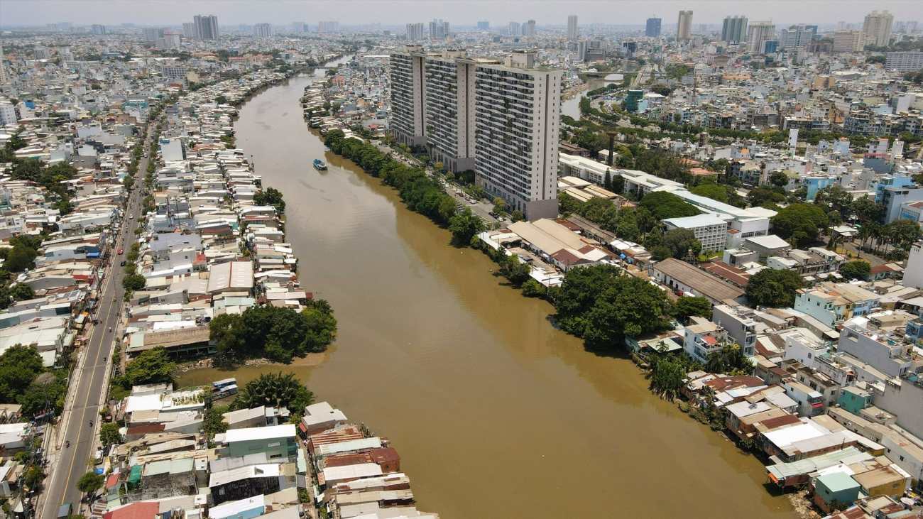 TP. Hồ Chí Minh chuẩn bị giải tỏa trắng hơn 1.500 hộ dân cho hai dự án hơn 16.600 tỉ đồng - Ảnh 2. TP. Hồ Chí Minh chuẩn bị giải tỏa trắng hơn 1.500 hộ dân cho hai dự án hơn 16.600 tỉ đồng - Ảnh 2.