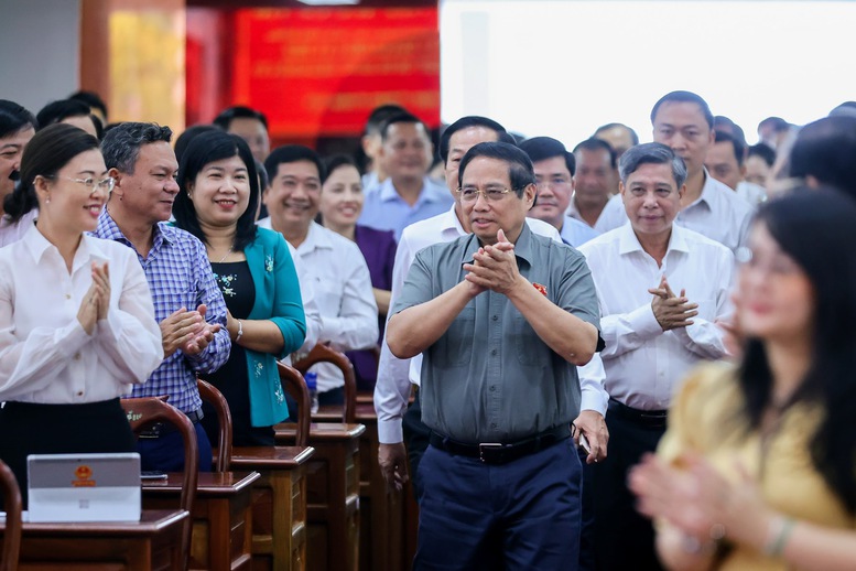 Thủ tướng: Mục tiêu tăng trưởng 2 con số những năm tới “không thể không làm” - Ảnh 1. Thủ tướng: Mục tiêu tăng trưởng 2 con số những năm tới “không thể không làm” - Ảnh 1.
