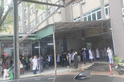 Diễn biến sức khỏe nữ điều dưỡng bị đâm nhiều nhát tại Bệnh viện Sản Nhi Nghệ An- Ảnh 2.