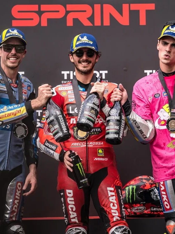 Francesco Bagnaia lần thứ ba giành pole ở Giải MotoGP