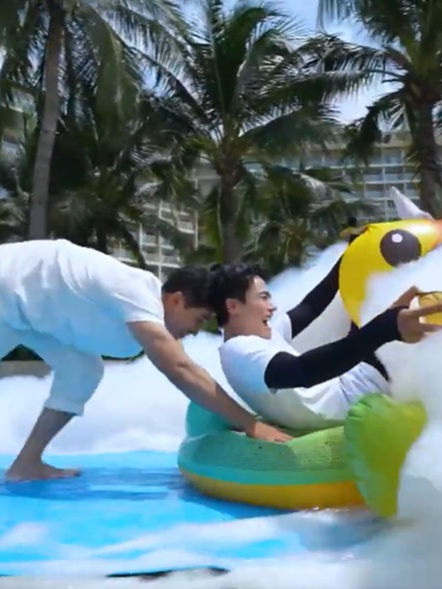 Đi đó đi đây - Mùa 2 - Tập 1: Ma Ran Đô đẩy Võ Tấn Phát ngã "sấp mặt"