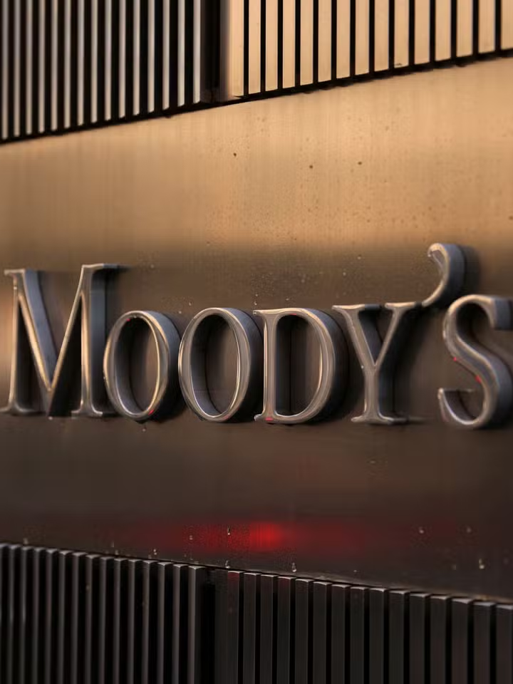 Moody's hạ mức tín nhiệm của Pháp xuống mức "tiêu cực"