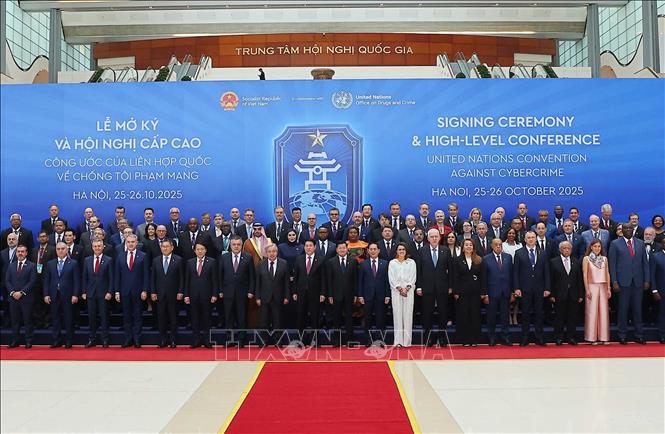 Lễ mở ký Công ước Hà Nội thành công tốt đẹp, khẳng định vai trò, uy tín của Việt Nam trên trường quốc tế- Ảnh 2. Lễ mở ký Công ước Hà Nội thành công tốt đẹp, khẳng định vai trò, uy tín của Việt Nam trên trường quốc tế- Ảnh 2.