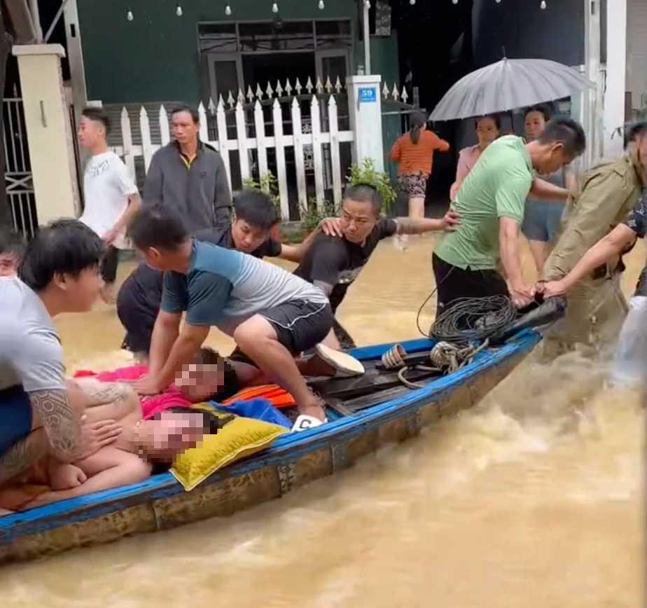 Vụ nghi ngạt khí máy phát điện ở Đà Nẵng: 4 người đã tử vong- Ảnh 1.