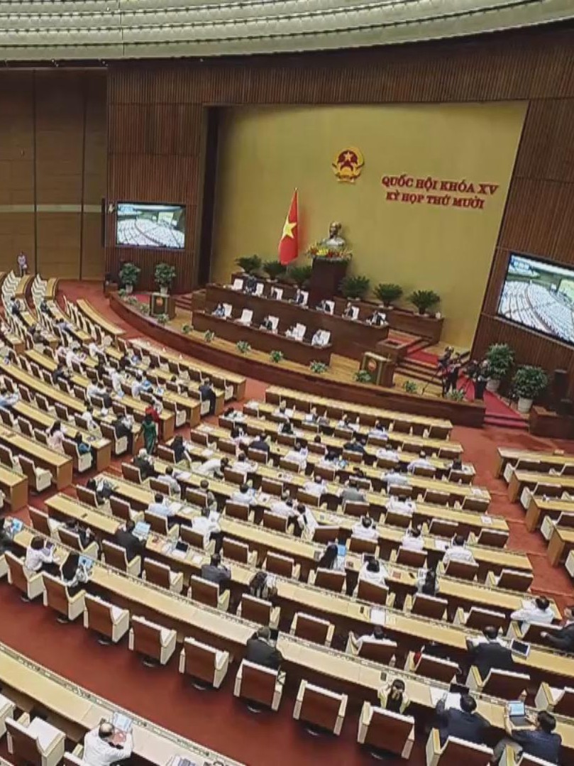 Quốc hội thảo luận về kế hoạch phát triển kinh tế - xã hội: Hướng tới tăng trưởng bền vững và toàn diện