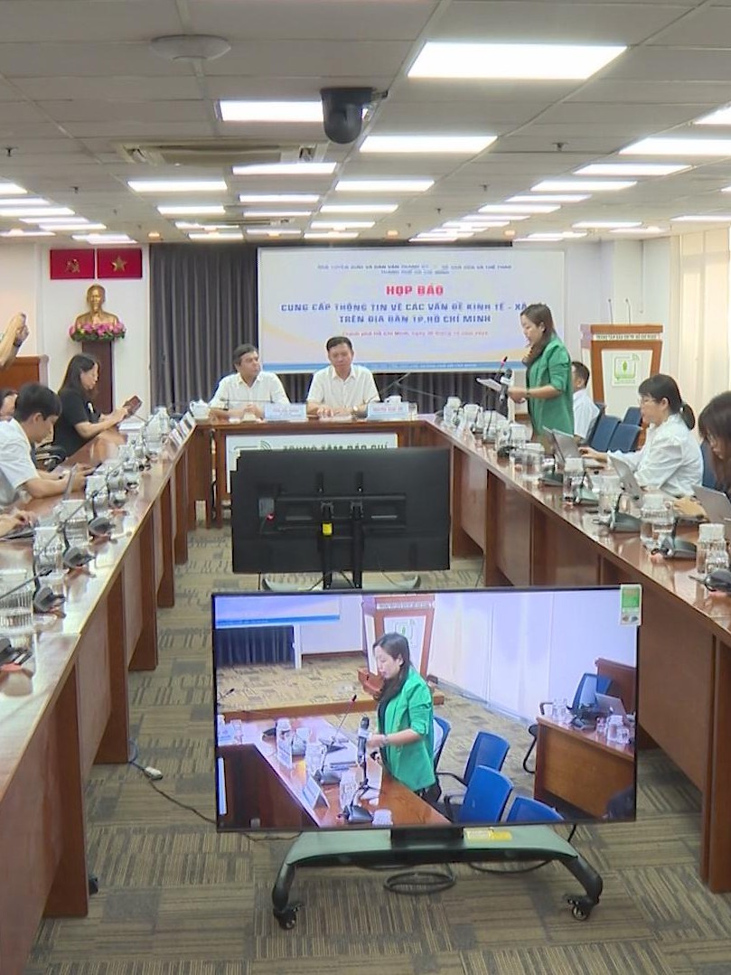 TP. Hồ Chí Minh: Giải đáp loạt vấn đề "nóng" về kinh tế - xã hội