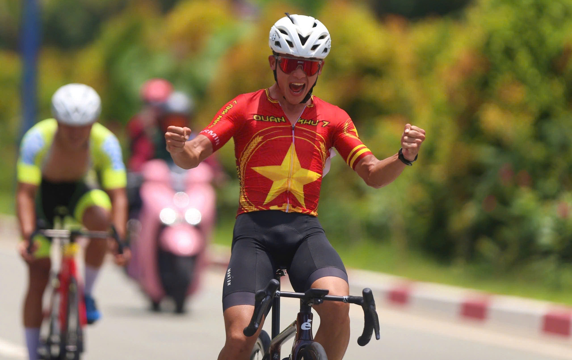 Cua-rơ Việt Nam được mời tham dự đội đua danh giá- Ảnh 1. Cua-rơ Việt Nam được mời tham dự đội đua danh giá- Ảnh 1.