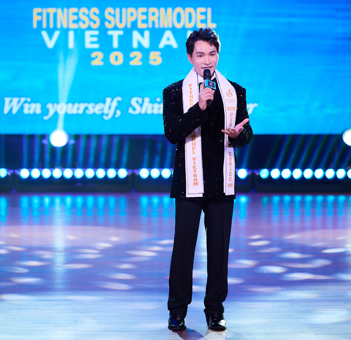 Tân quán quân Siêu mẫu thể hình Việt Nam 2025 gọi tên Minh Phụng, Ngọc Thiện - Ảnh 7. Siêu mẫu thể hình Việt Nam - Ảnh 7.