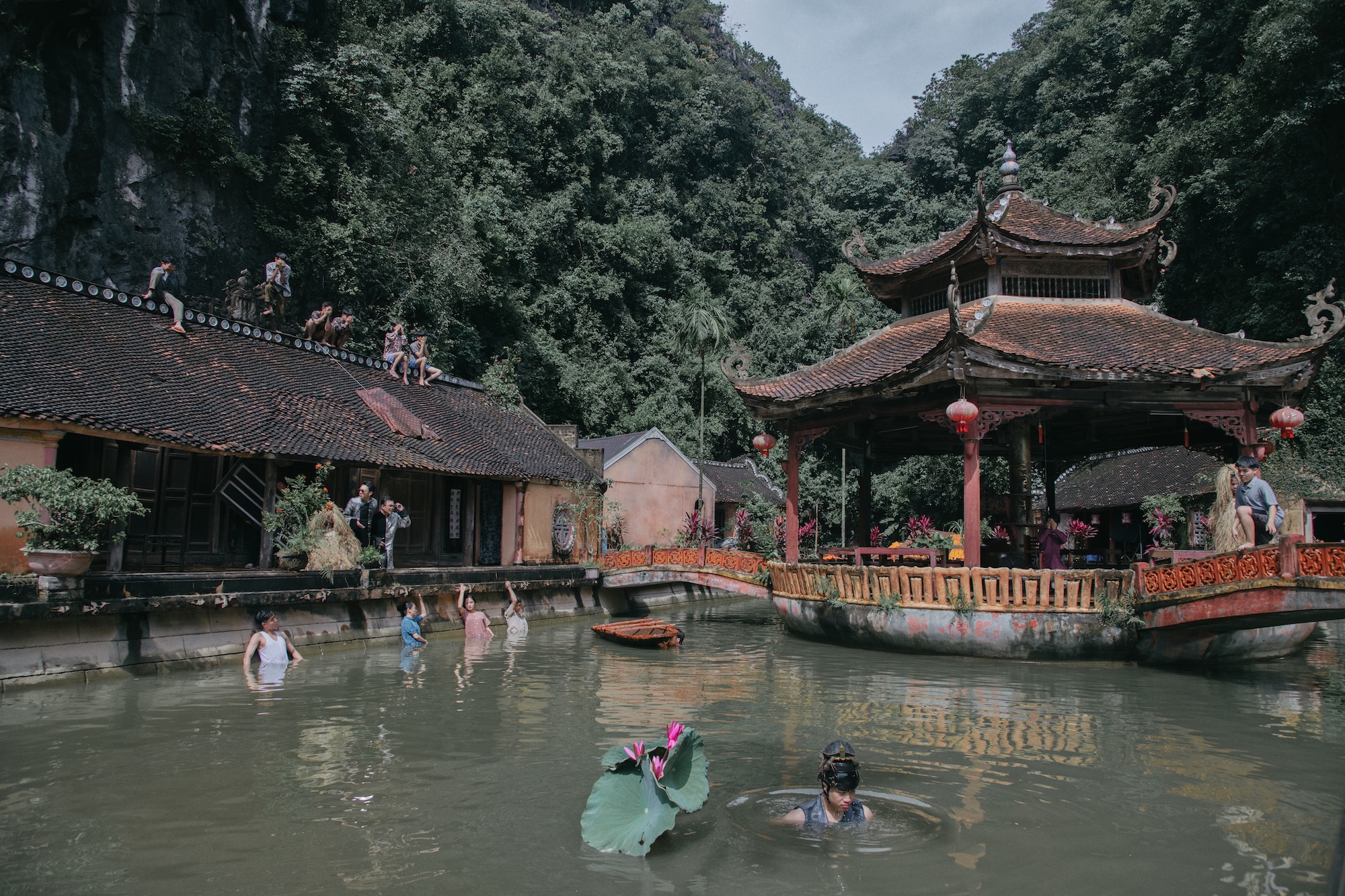 'Mục hạ vô nhân' của Soobin cũng tôn vinh văn hóa, sao phải so kè 'Bắc Bling'? - Ảnh 3. Soobin - Ảnh 3.