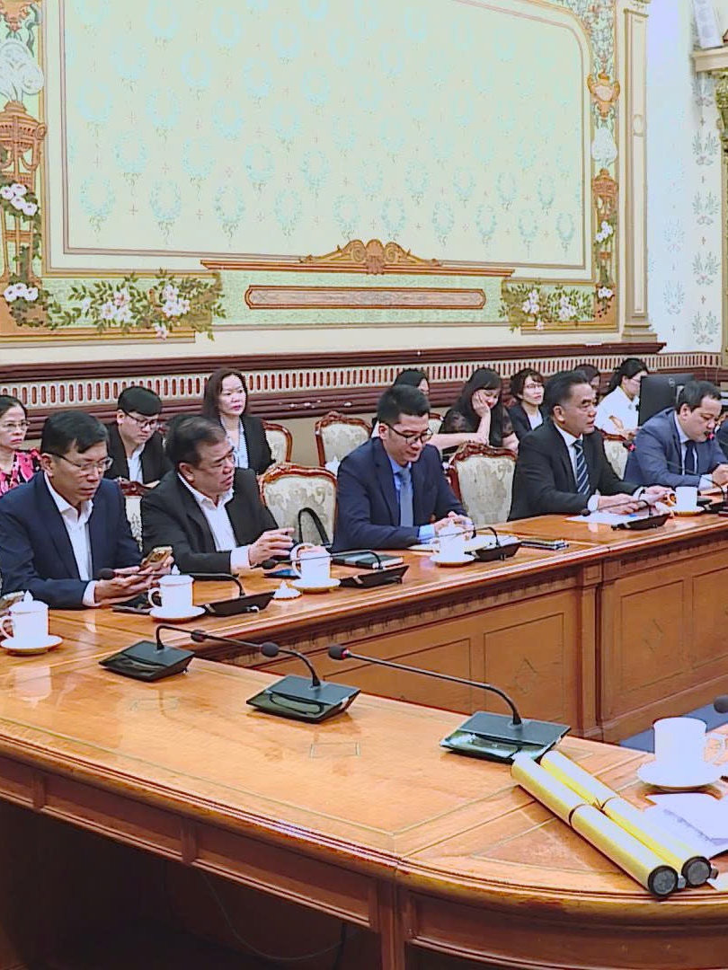 Phó Chủ tịch UBND TP. Hồ Chí Minh Nguyễn Lộc Hà tiếp đoàn lãnh đạo các tập đoàn của Trung Quốc