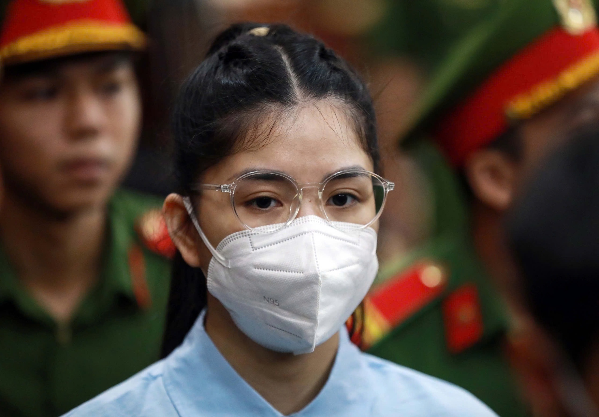 Hoa hậu Thùy Tiên khai gì về hưởng 30% lợi nhuận từ việc bán kẹo Kera? - Ảnh 3.