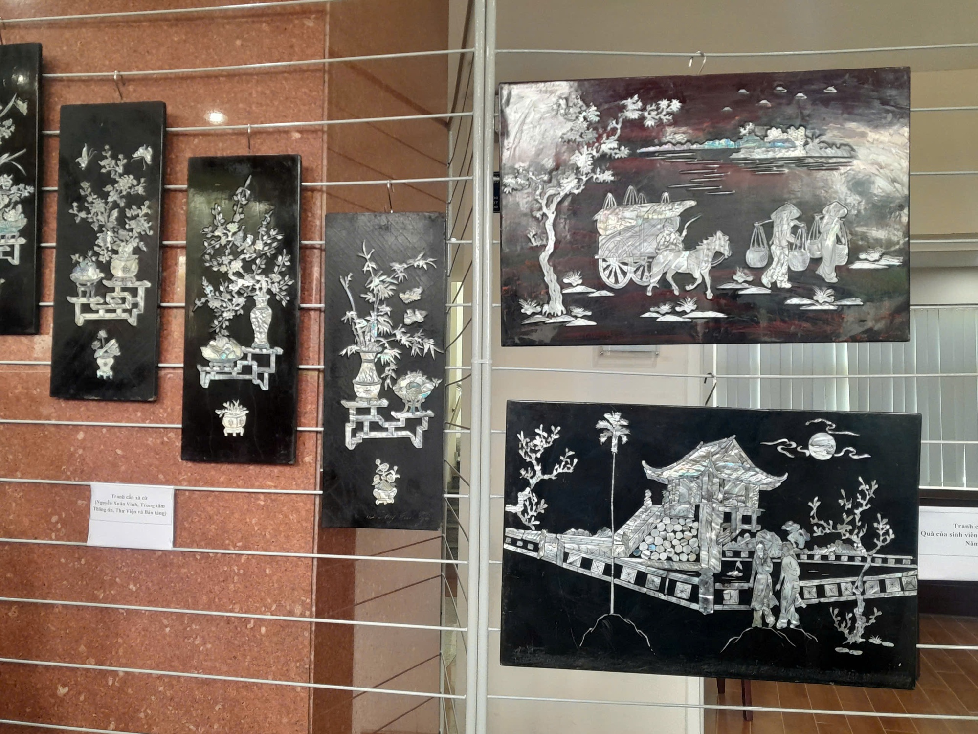 Đến Đại học Quốc gia TP.HCM, xem triển lãm sơn mài Tương Bình Hiệp - Ảnh 10.