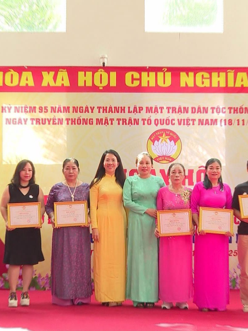 Ngày hội đại đoàn kết tại khu phố 31 chung cư Belleza