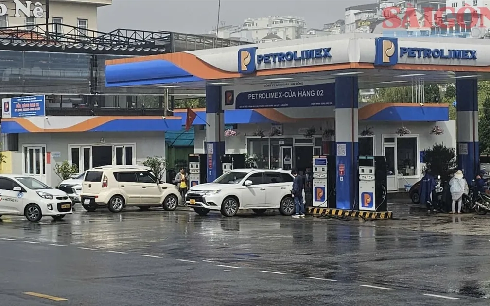 Các cửa hàng xăng dầu ở Đà Lạt đã thông thoáng trở lại