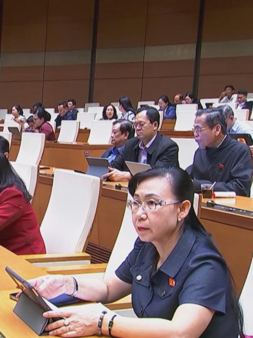 Trình quốc hội hai chương trình mục tiêu về giáo dục và y tế