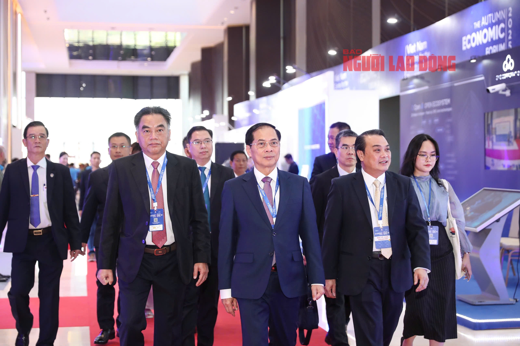 Diễn đàn Kinh tế Mùa thu 2025: TP HCM kiến tạo cơ hội cho thế hệ trẻ - Ảnh 2. Diễn đàn Kinh tế Mùa thu 2025: TP HCM kiến tạo cơ hội cho thế hệ trẻ - Ảnh 2.