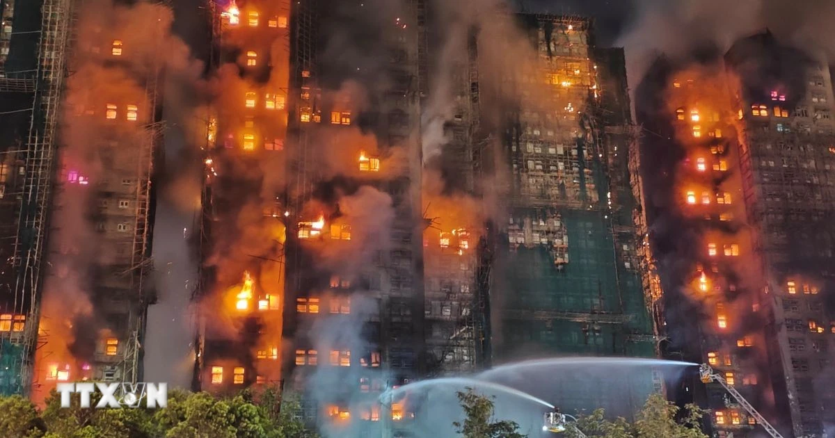 Vụ cháy chung cư ở Hong Kong: Số người thiệt mạng vẫn chưa dừng lại