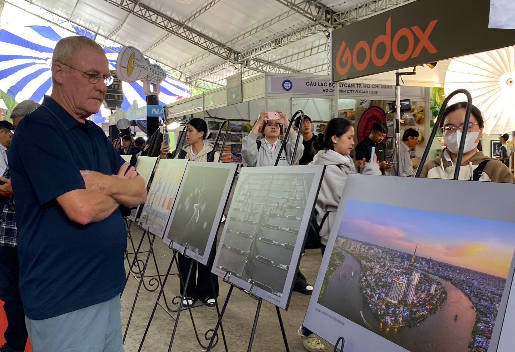 100 nhiếp ảnh gia thế giới đến Việt Nam so tài chụp ảnh- Ảnh 4.