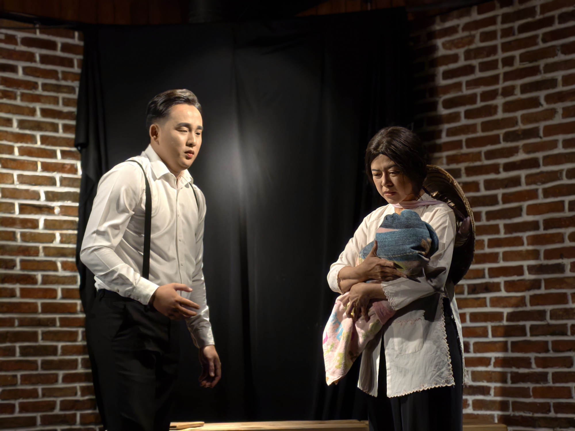 ‘Phận má hồng’: Nốt trầm xao xuyến của 'Kịch cùng bolero'- Ảnh 3.