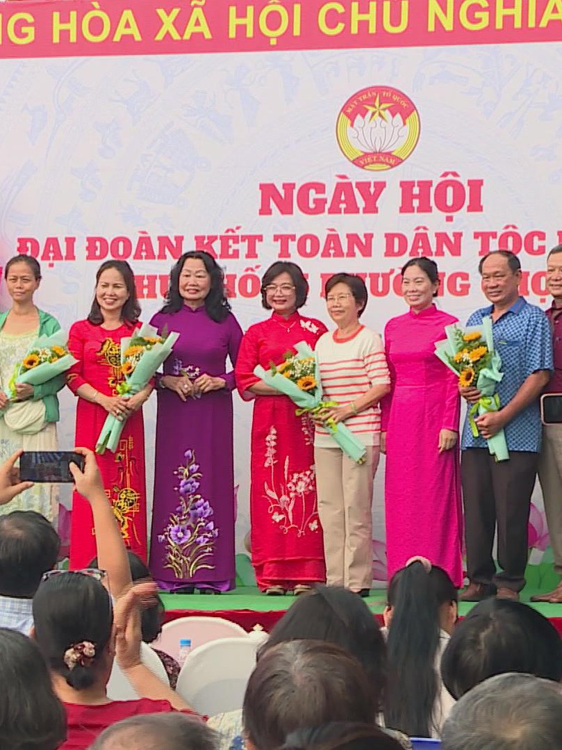 Ngày hội đại đoàn kết toàn dân tộc tại phường Chợ Lớn: Phát huy tinh thần đoàn kết