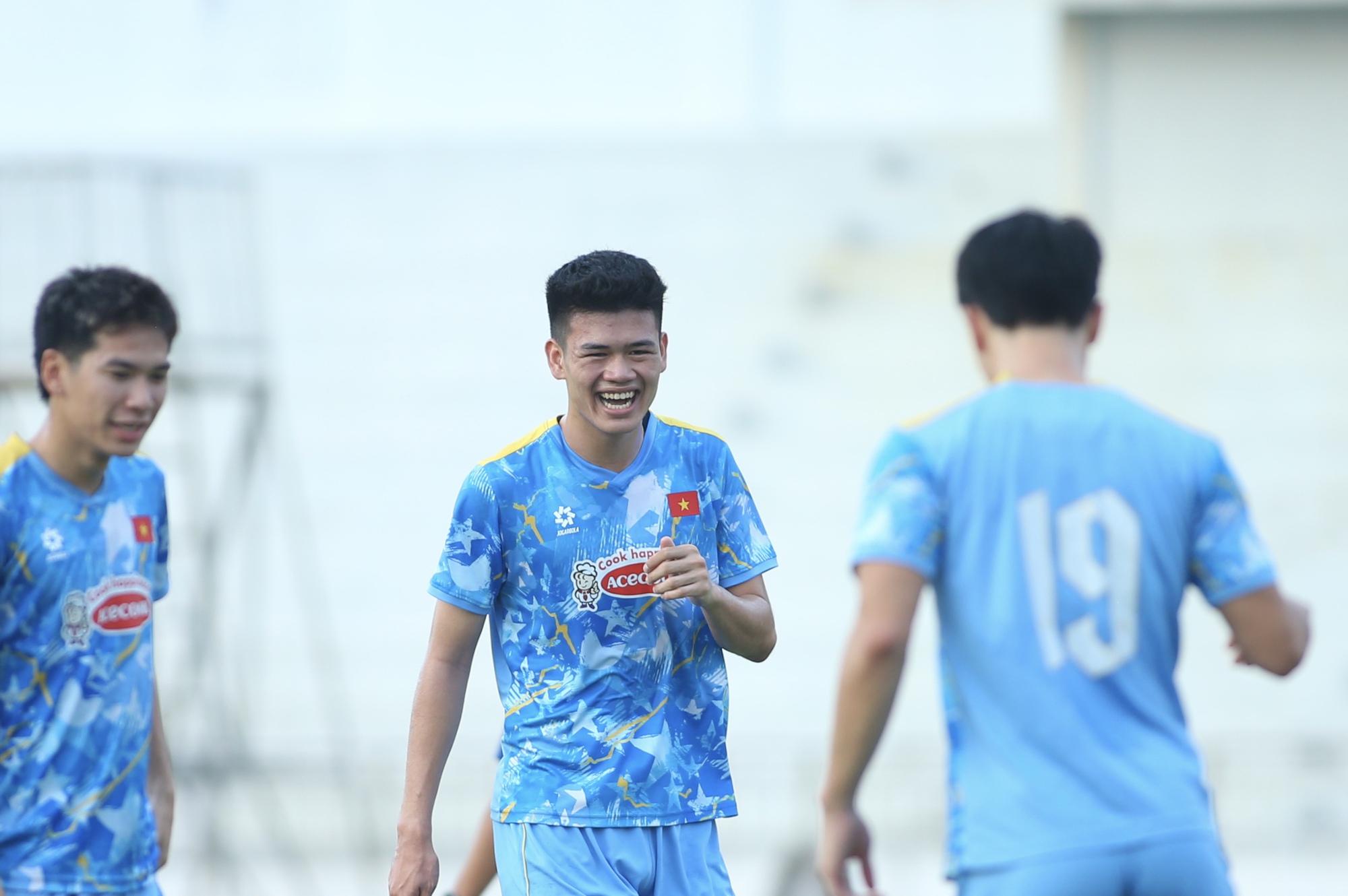 Bùi Vĩ Hào, Trần Thành Trung và sao trẻ 1,95m của HAGL bị loại khỏi U23 Việt Nam- Ảnh 3.