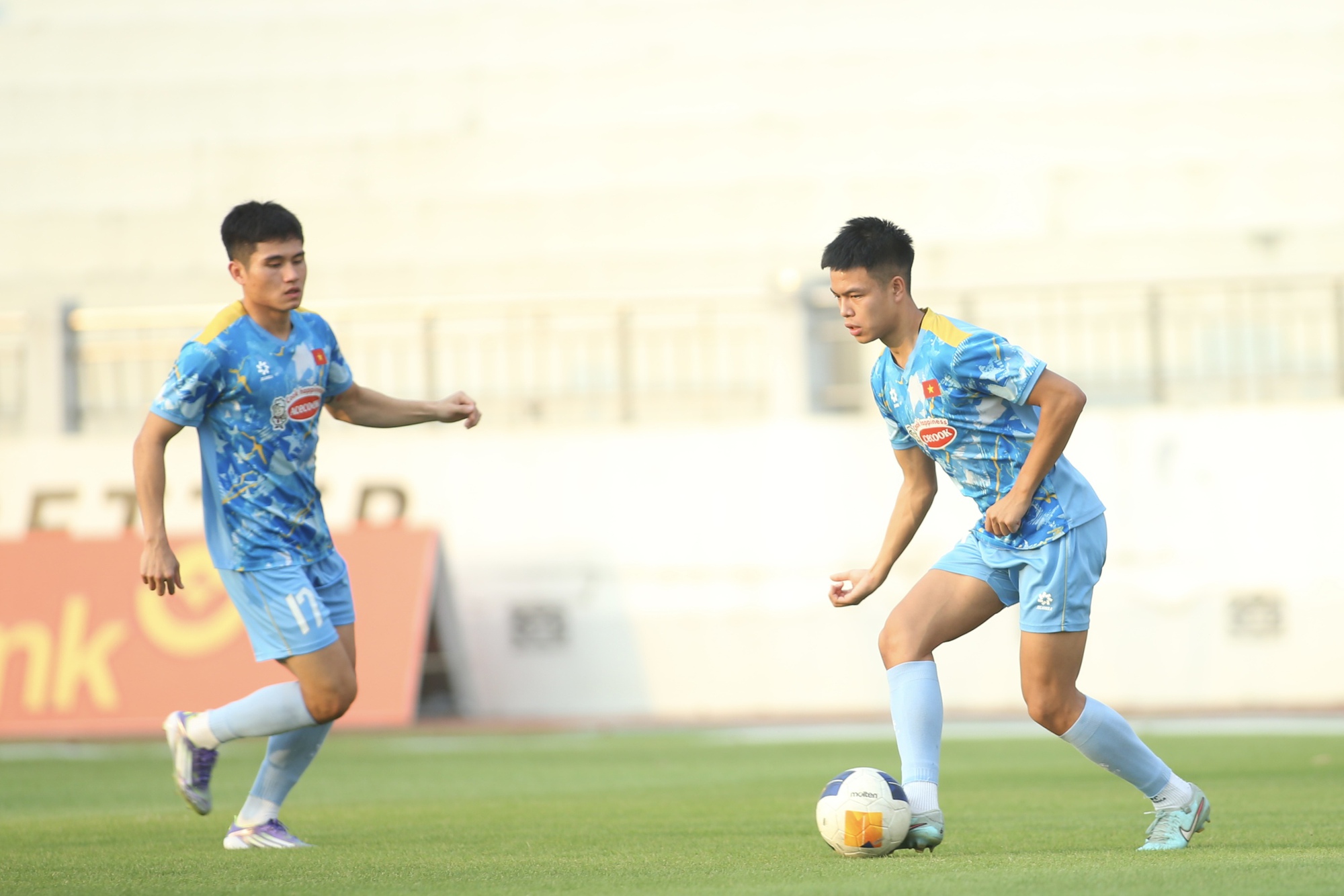 Bùi Vĩ Hào, Trần Thành Trung và sao trẻ 1,95m của HAGL bị loại khỏi U23 Việt Nam- Ảnh 2.