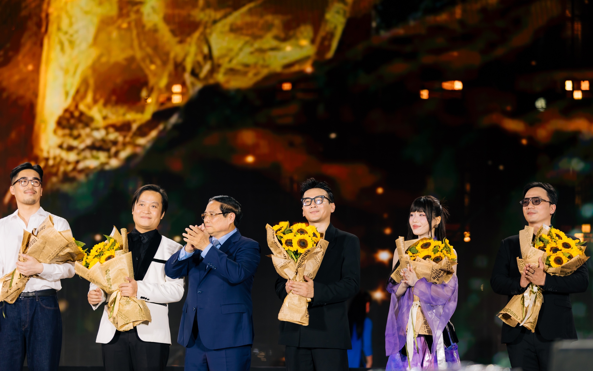 Han Sara được đề cử cùng G-Dragon, Jisoo, Jennie, Rosé…- Ảnh 1.