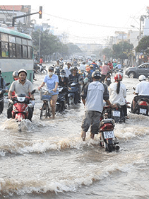 TP. Hồ Chí Minh và ven biển Nam Bộ cảnh báo triều cường cao, đỉnh triều có thể đạt 4,25 mét