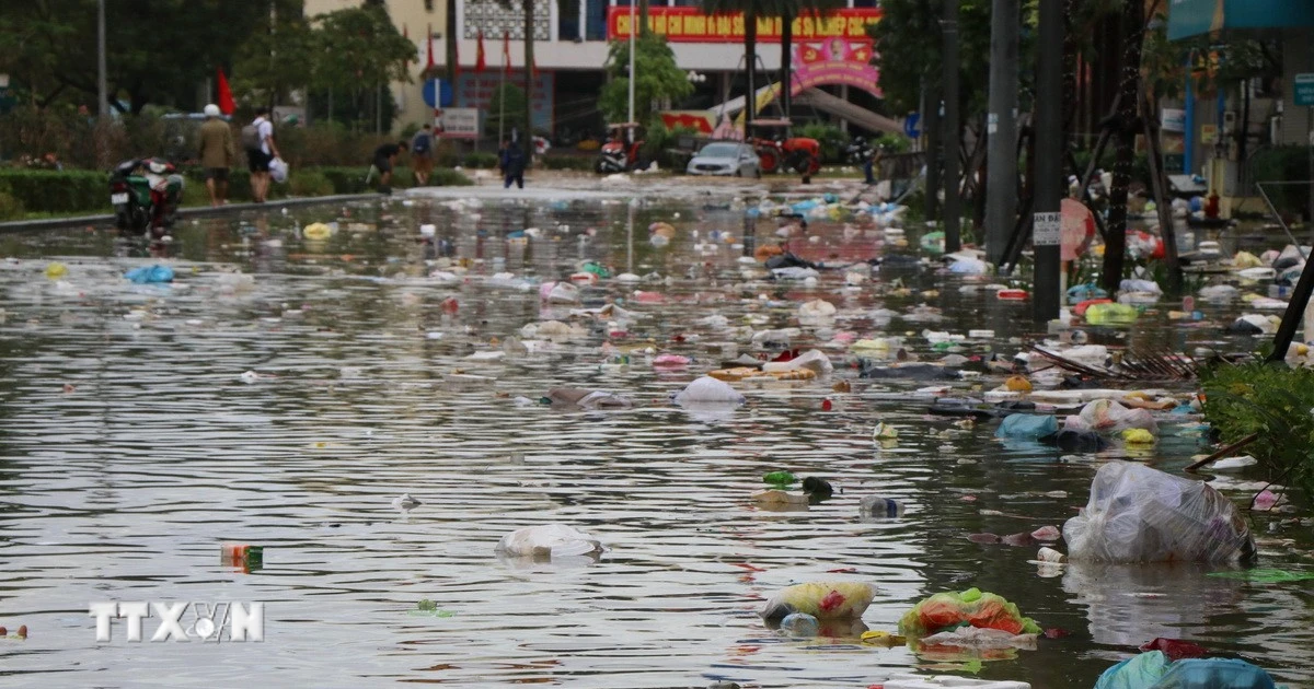 Huế ước tính thiệt hại trên 3.272 tỷ đồng do lũ lớn