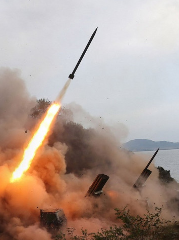 Triều Tiên phóng loạt đạn pháo trong diễn tập mùa Đông, Hàn Quốc tăng giám sát