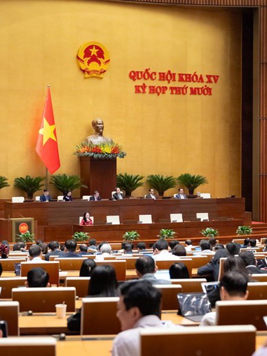 Quốc hội chốt phương án áp thuế 35% với thu nhập trên 100 triệu đồng/tháng