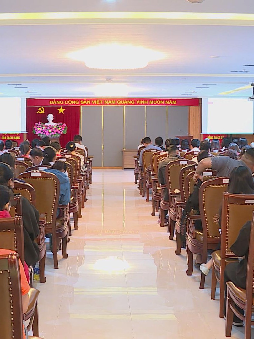 Nâng cao kỹ năng tuyên truyền: BHXH TP. Hồ Chí Minh tăng cường tập huấn cho đội ngũ nhân viên dịch vụ thu