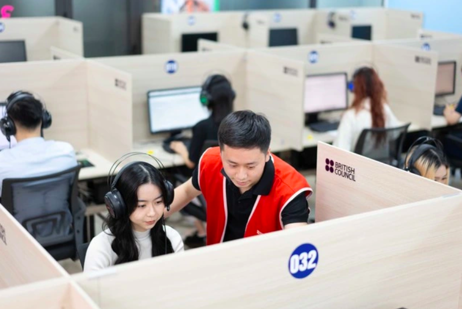 Các trường quy đổi điểm chứng chỉ IELTS sang điểm thi ra để xét tuyển sao? - Ảnh 1.