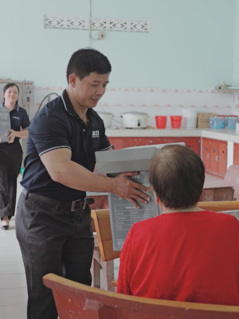 Chuyến xe tử tế tháng 12: Yêu thương trên vùng đất thép Củ Chi