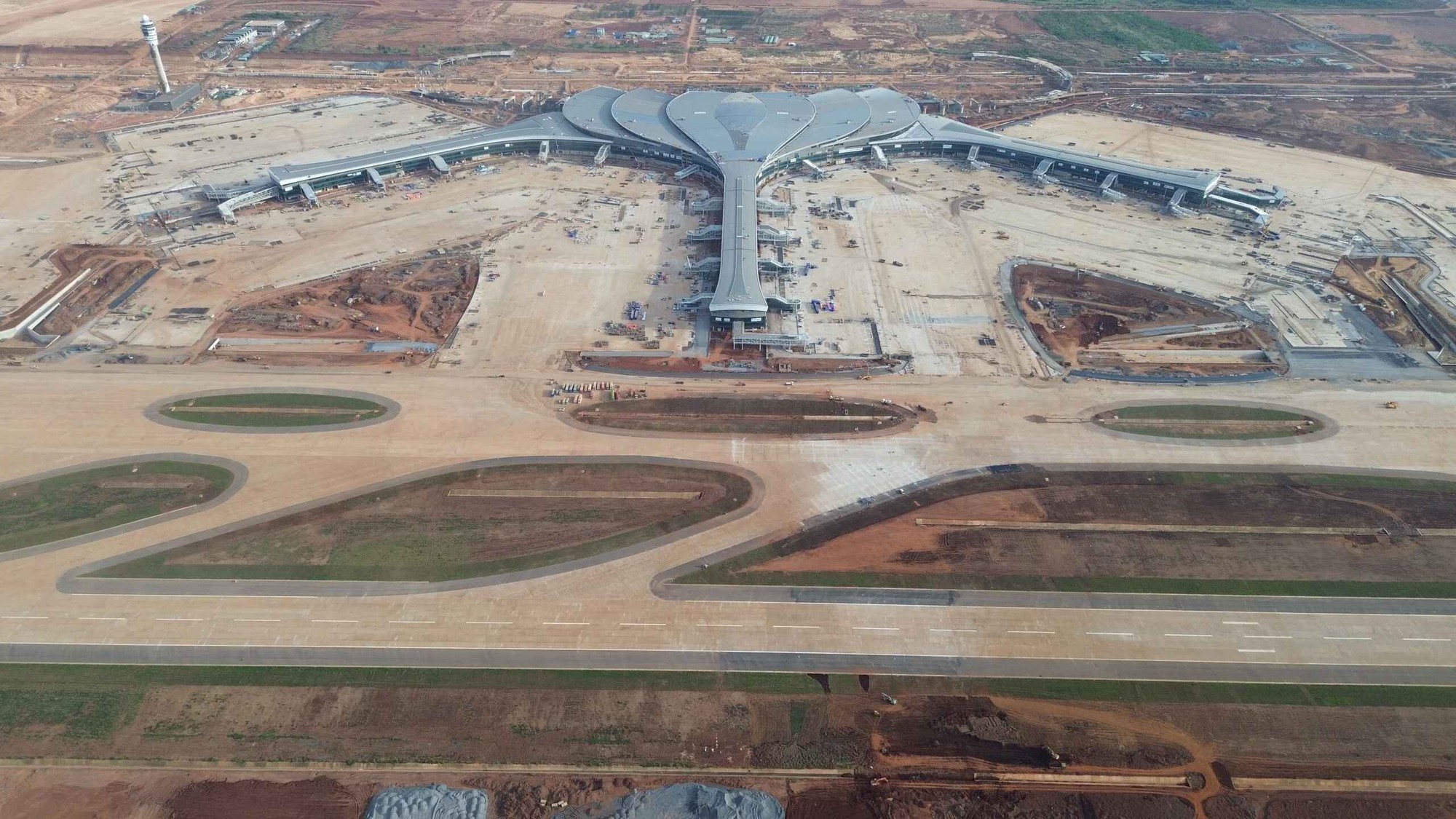 Sân bay Long Thành sẵn sàng đón chuyến bay đầu tiên- Ảnh 1. Sân bay Long Thành sẵn sàng đón chuyến bay đầu tiên- Ảnh 1.