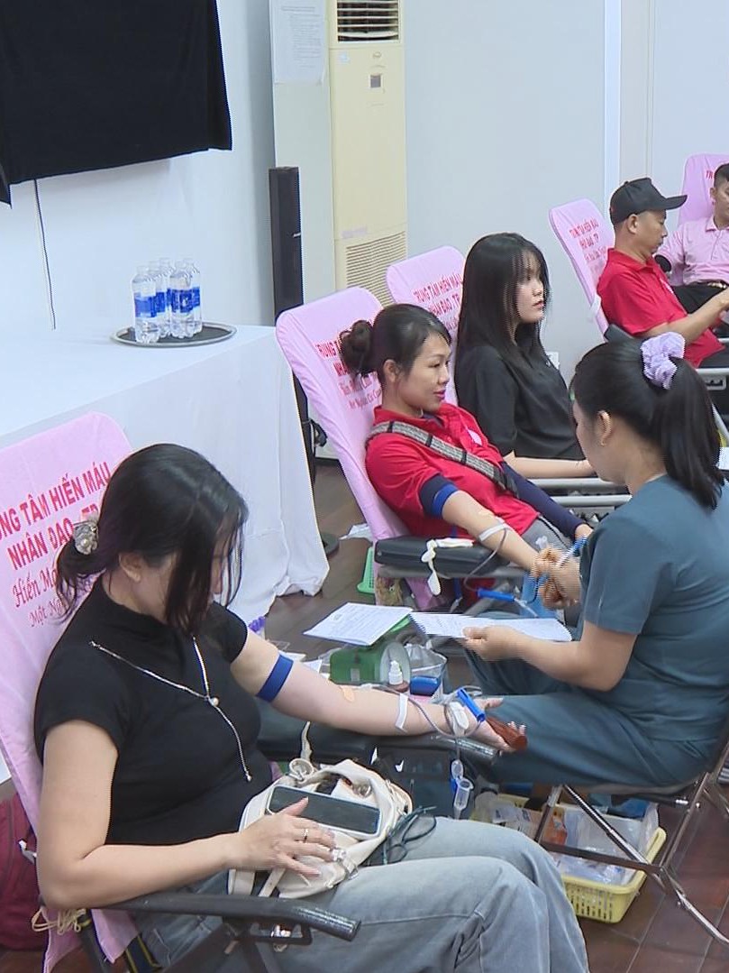 “Việc tốt từ trái tim”: Chung tay hiến máu, lan tỏa nghĩa cử nhân ái