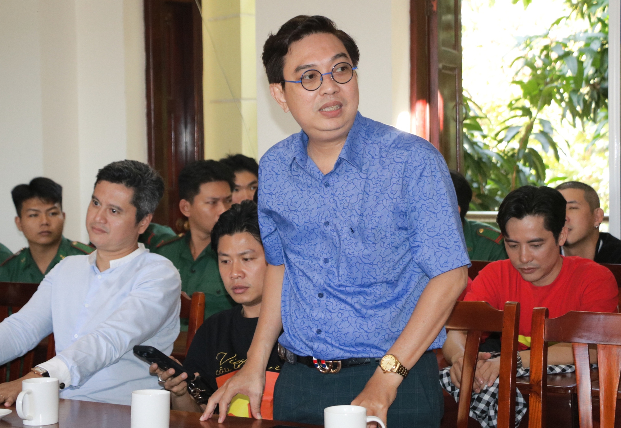 Nhạc sĩ Nguyễn Văn Chung: Văn nghệ sĩ là chiến sĩ trên mặt trận văn hóa - Ảnh 5.