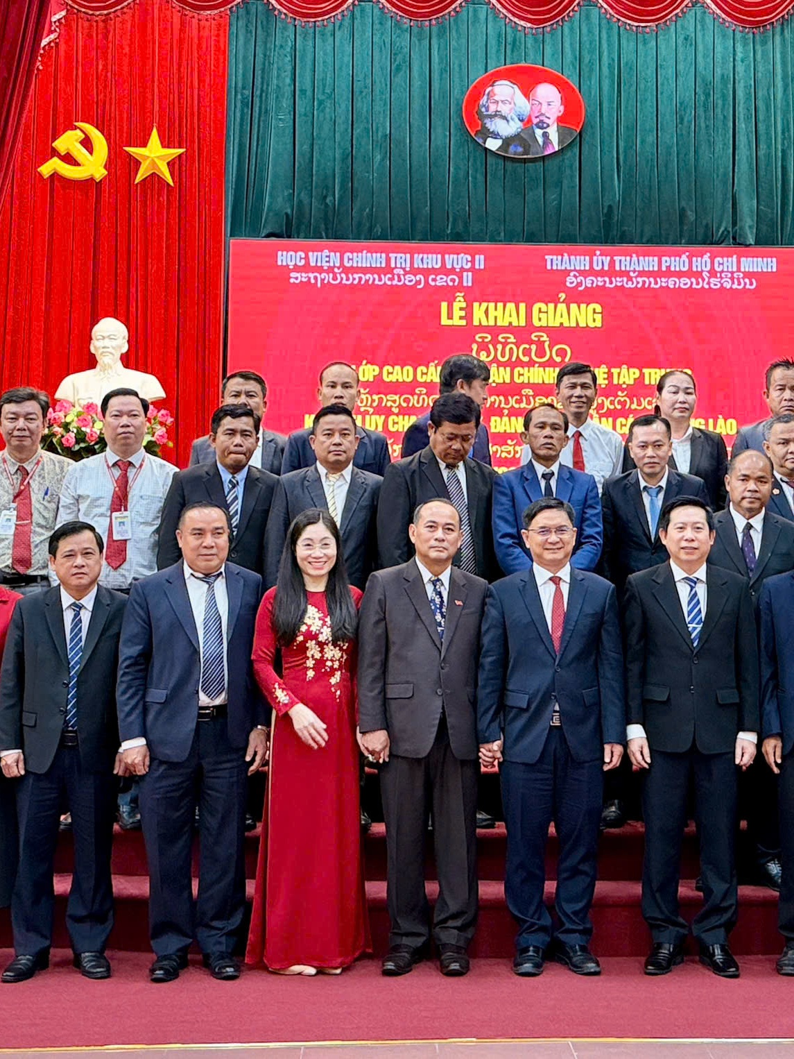 Khai giảng lớp cao cấp lý luận chính trị cho cán bộ Tỉnh ủy Champasak, Lào