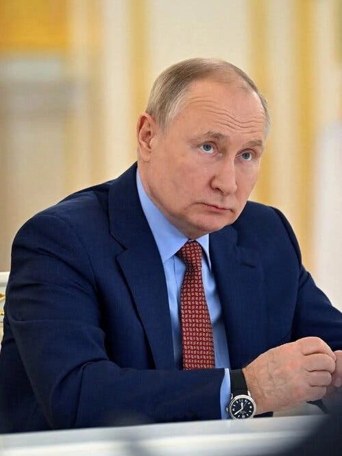 Tổng thống Nga tuyên bố sẵn sàng dùng biện pháp quân sự nếu đàm phán thất bại