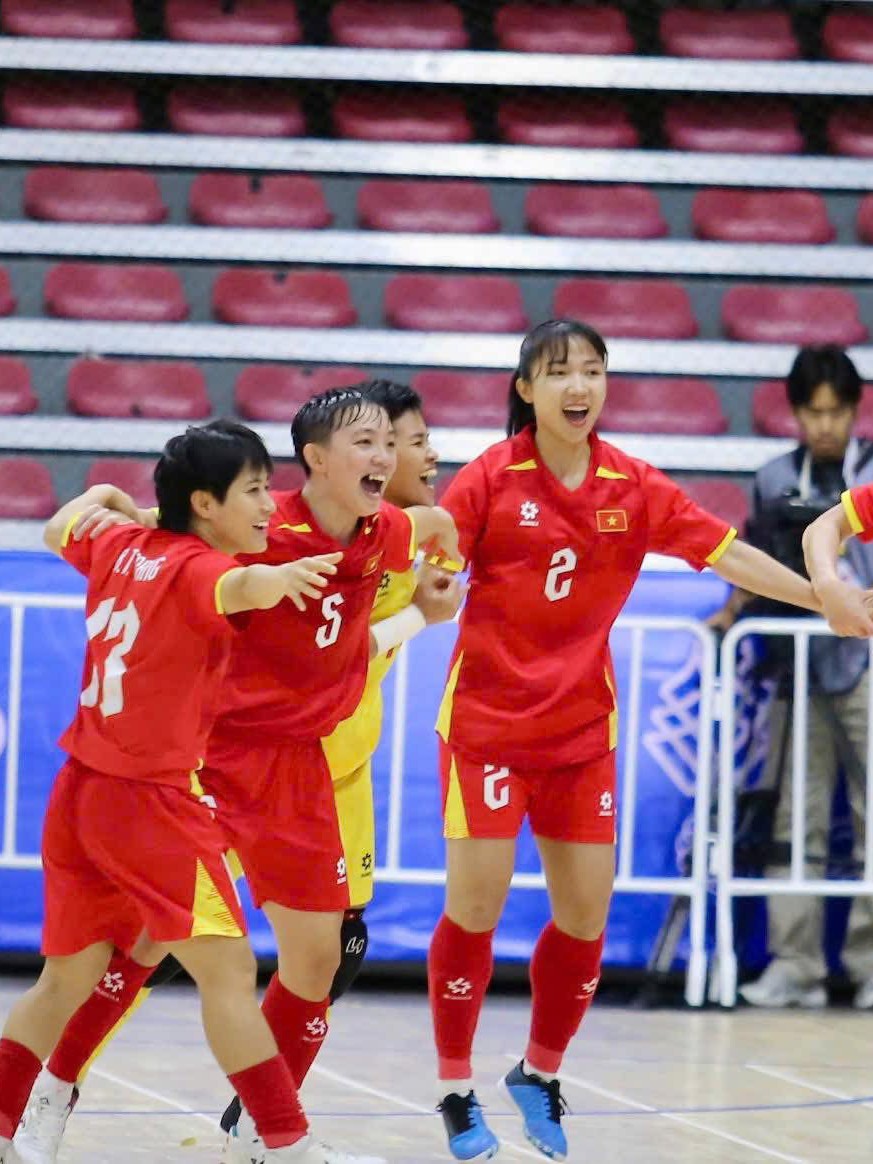 Dấu mốc lịch sử: Futsal nữ Việt Nam lần đầu tiên vô địch SEA Games
