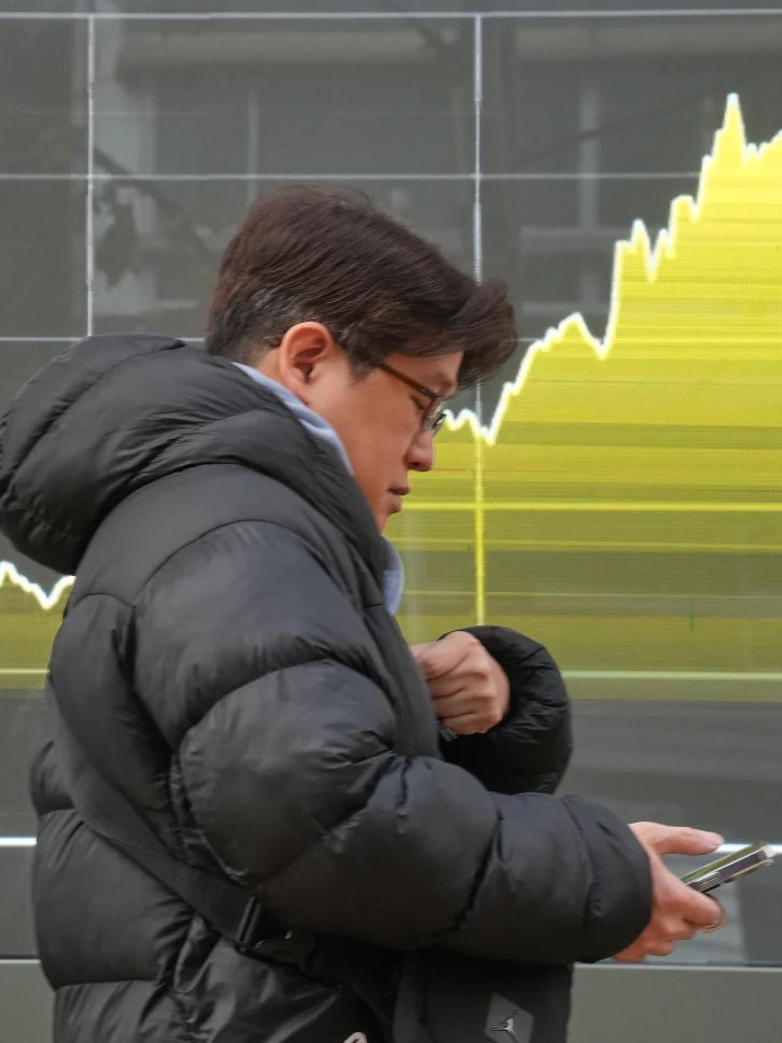 Nhật Bản nâng lãi suất lên 0,75%, mức cao nhất trong 30 năm