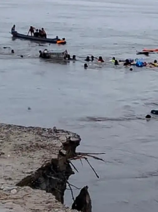 Peru: Lở đất làm chìm thuyền, hàng chục người thương vong