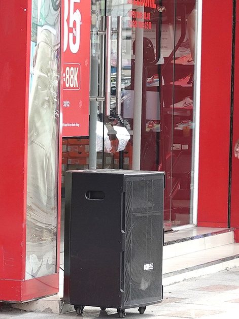 Loa kẹo kéo, karaoke "tra tấn": Xử phạt thế nào theo Nghị định 282, cần có bằng chứng gì?