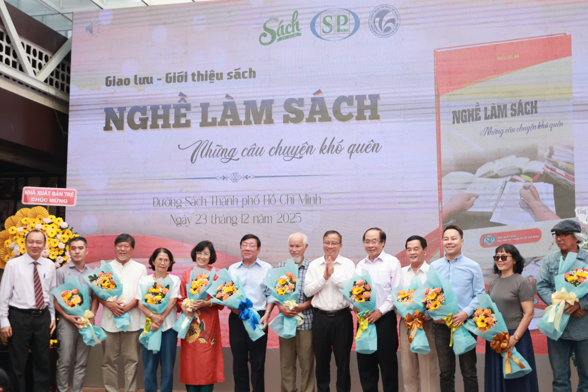 Tập sách tri ân những người 'gieo chữ' thầm lặng- Ảnh 3.