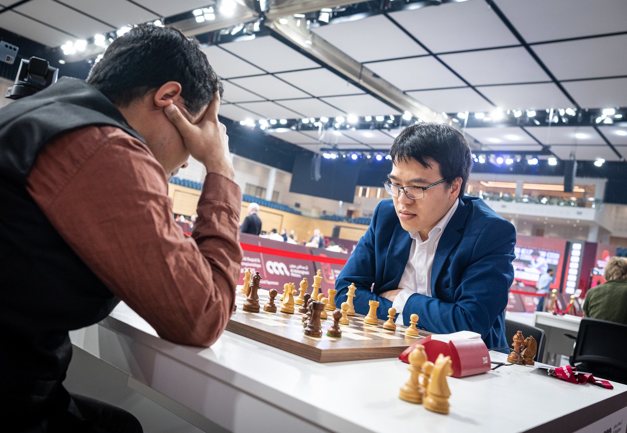 Lê Quang Liêm hụt hơi đáng tiếc ở giải cờ vua nhanh, chớp thế giới - Ảnh 1.